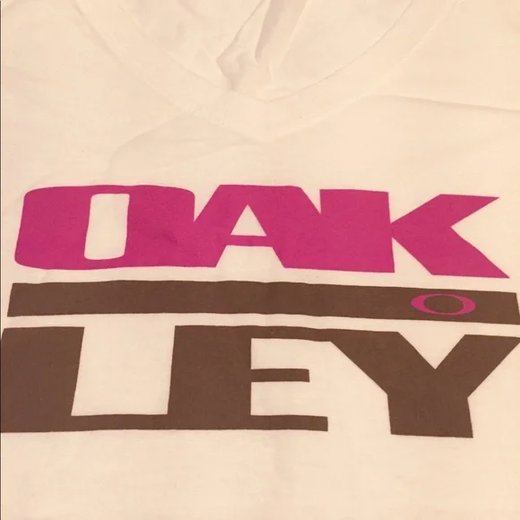 Women’s Oakley v neck tee - Picture 2 of 2